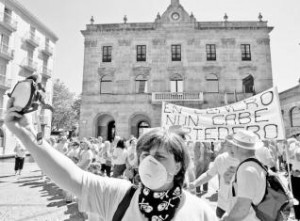 manifestacion contra el vertedero la enmesnada